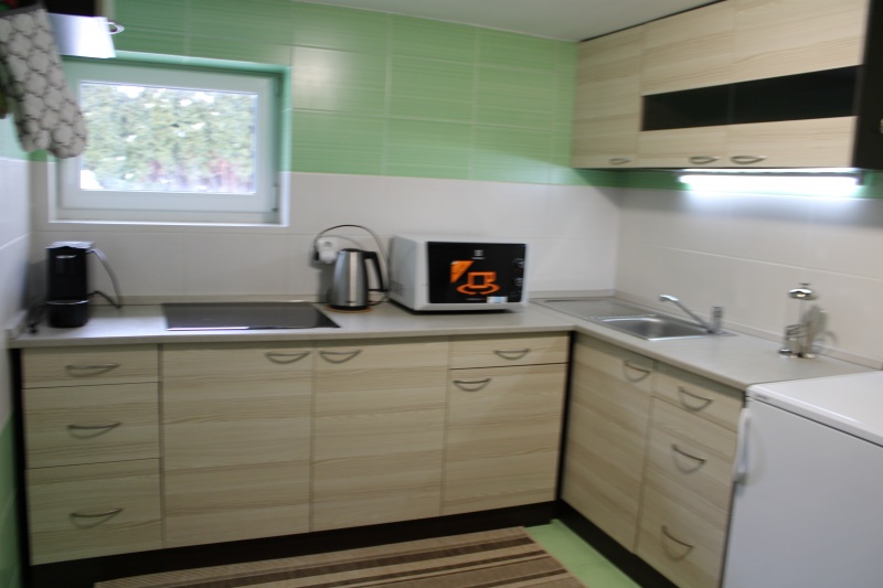 Apartmán 1 - Kuchyňa Kompletne vybavená Apartmán 1 - Kuchyňa Kompletne vybavená