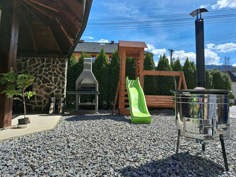 Kotlík na guláš, Gril, Detské ihrisko Kotlík na guláš, Gril, Detské ihrisko